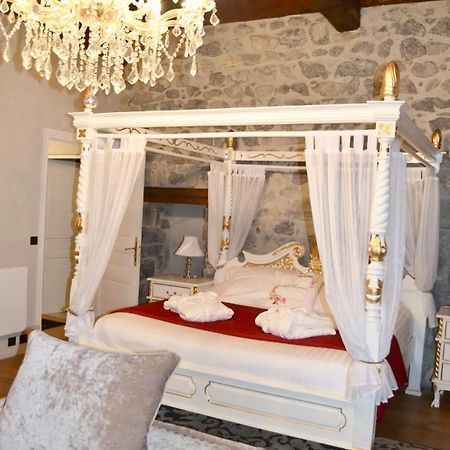 Chateau De La Rive - Suite Prestige - Chambre 2 Personnes Cruet Esterno foto