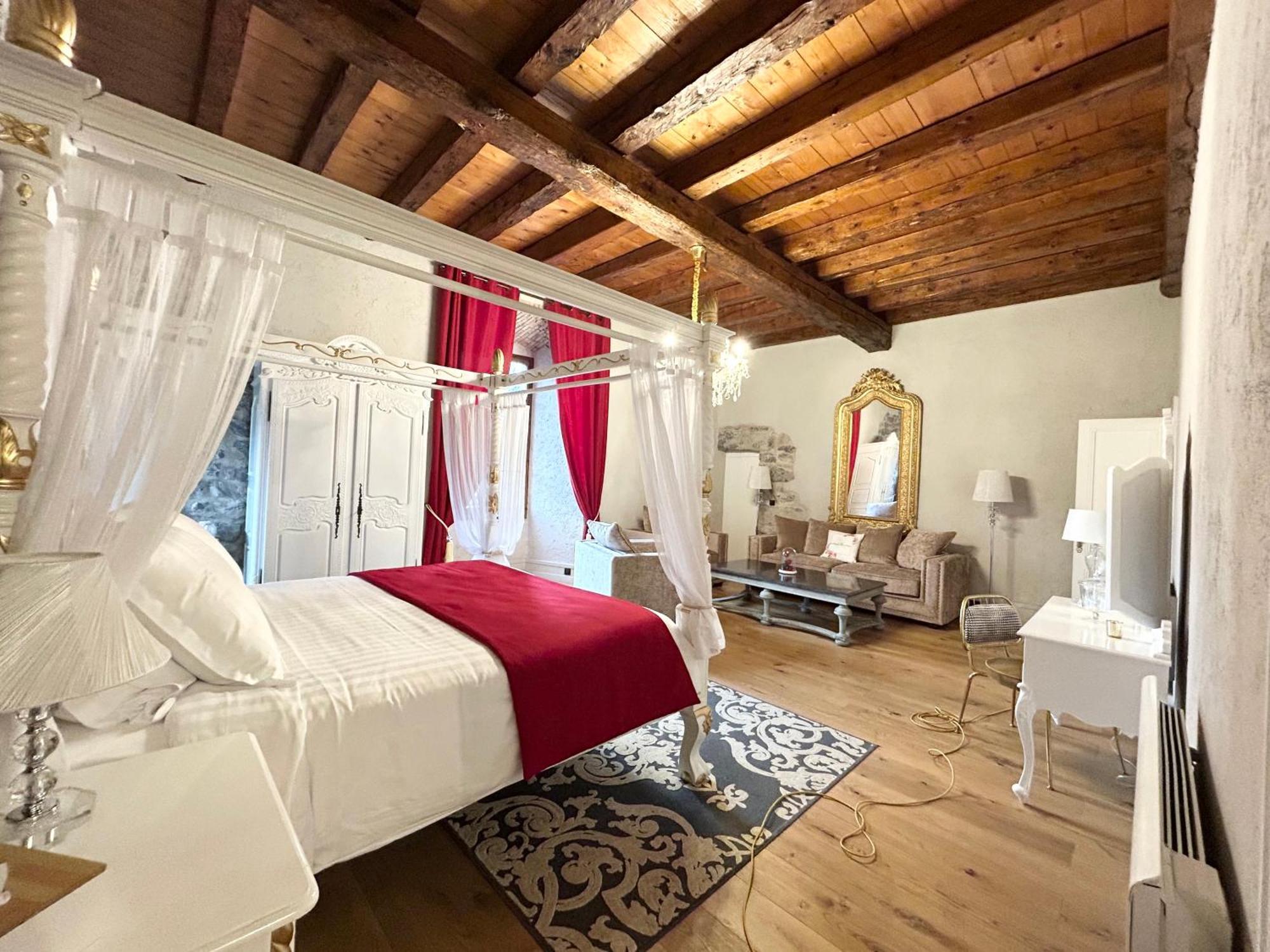 Chateau De La Rive - Suite Prestige - Chambre 2 Personnes Cruet Esterno foto